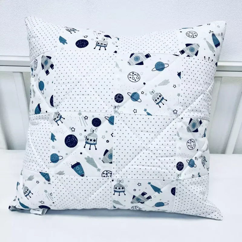 Poszewka na poduszkę patchwork 40×40 Magic Space grey dots