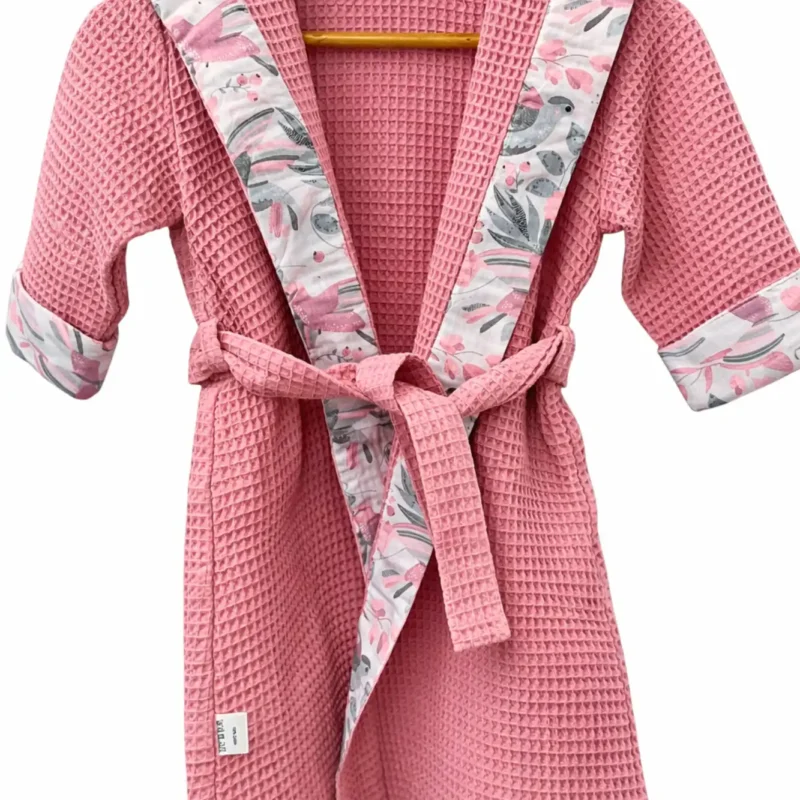 Szlafrok kąpielowy z kapturkiem dla dziecka Hummingbird pink rozm. L=104-116